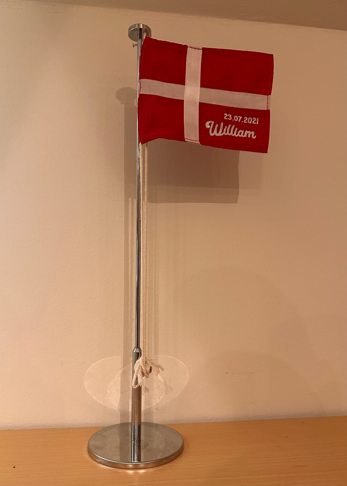 Bordflag med dato & navn